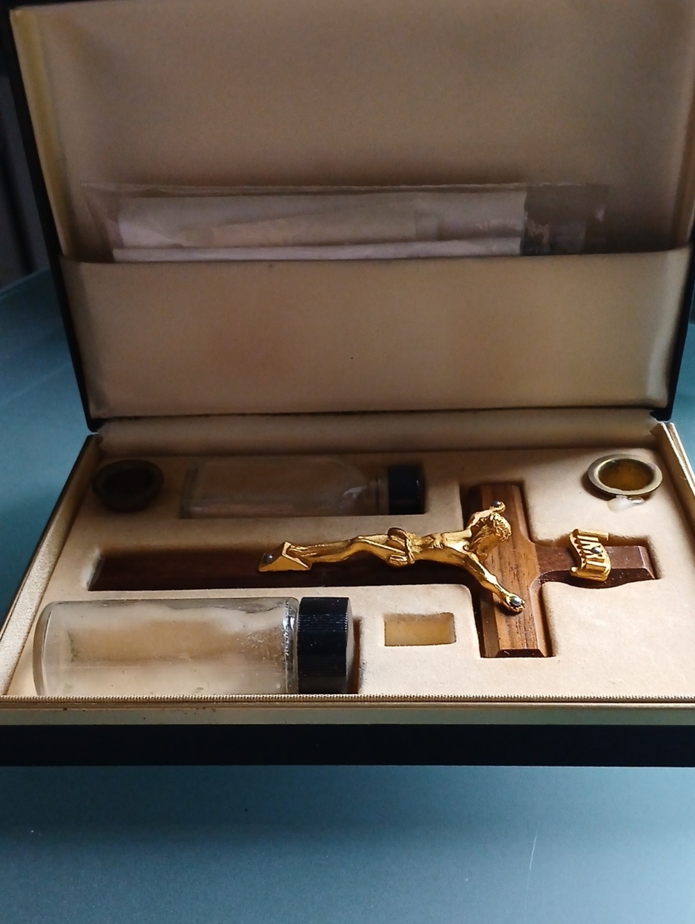 Traveling Mass And Last Rites Kit - Picture 5 of 15